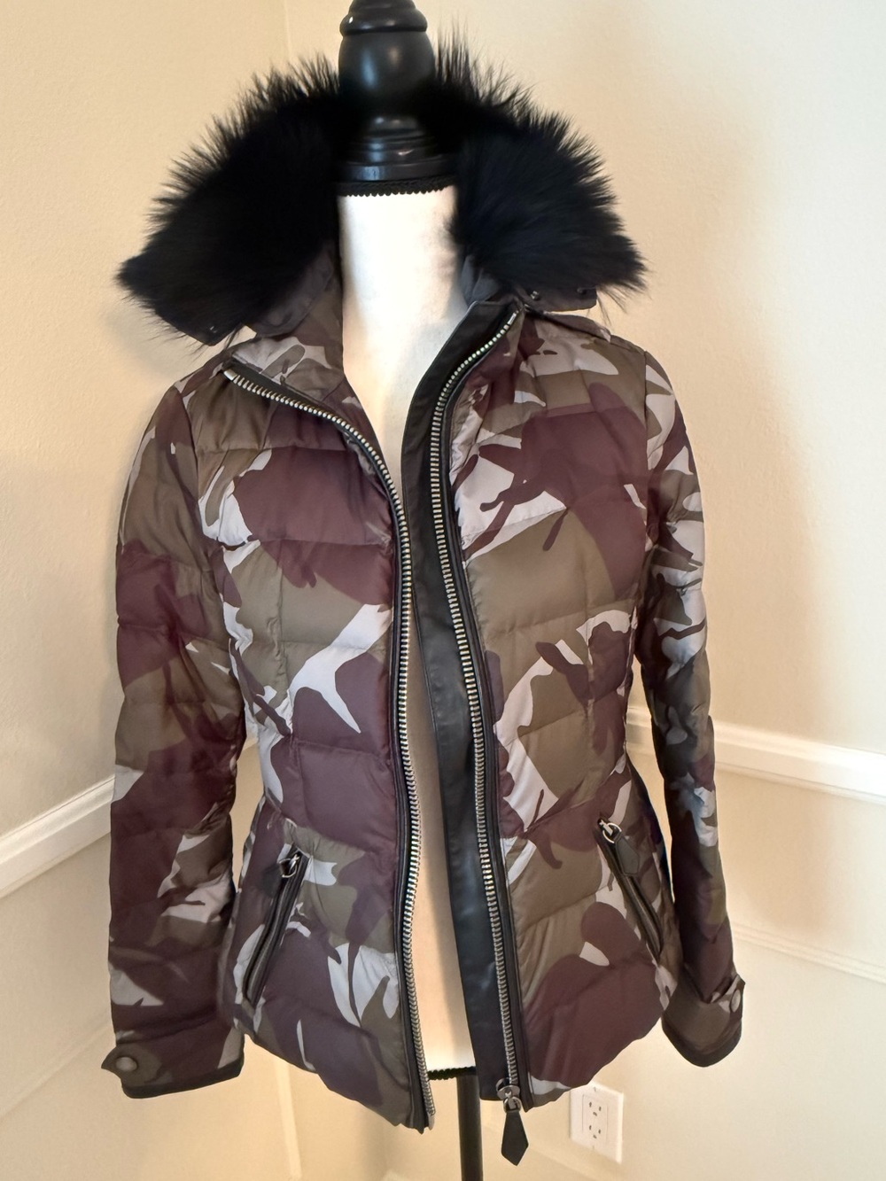Burberry Brit camo print down jacket - Picture 2 of 14